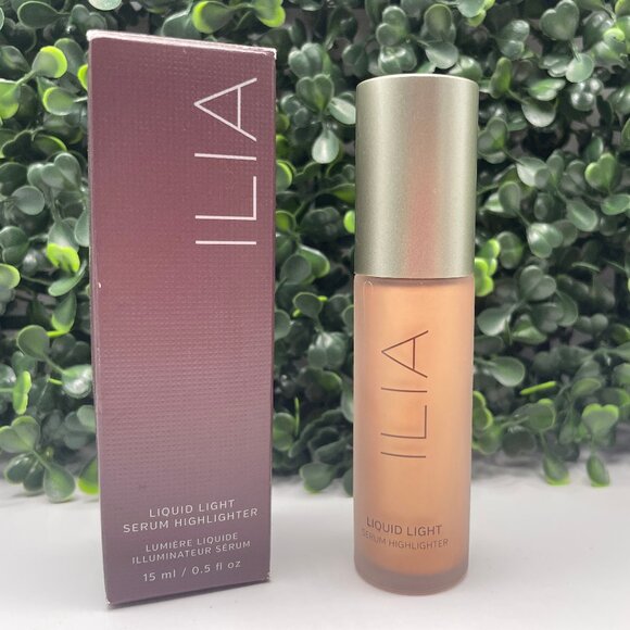 NEW IN BOX - ILIA - Liquid Light Serum Highlighter - Shade Astrid - Picture 1 of 2